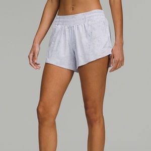 Lululemon-NWT Hotty Hot Low Rise Lined Short 4” Size 8